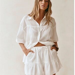 Sabo Skirt High Waist Elodie White Shorts. Size small